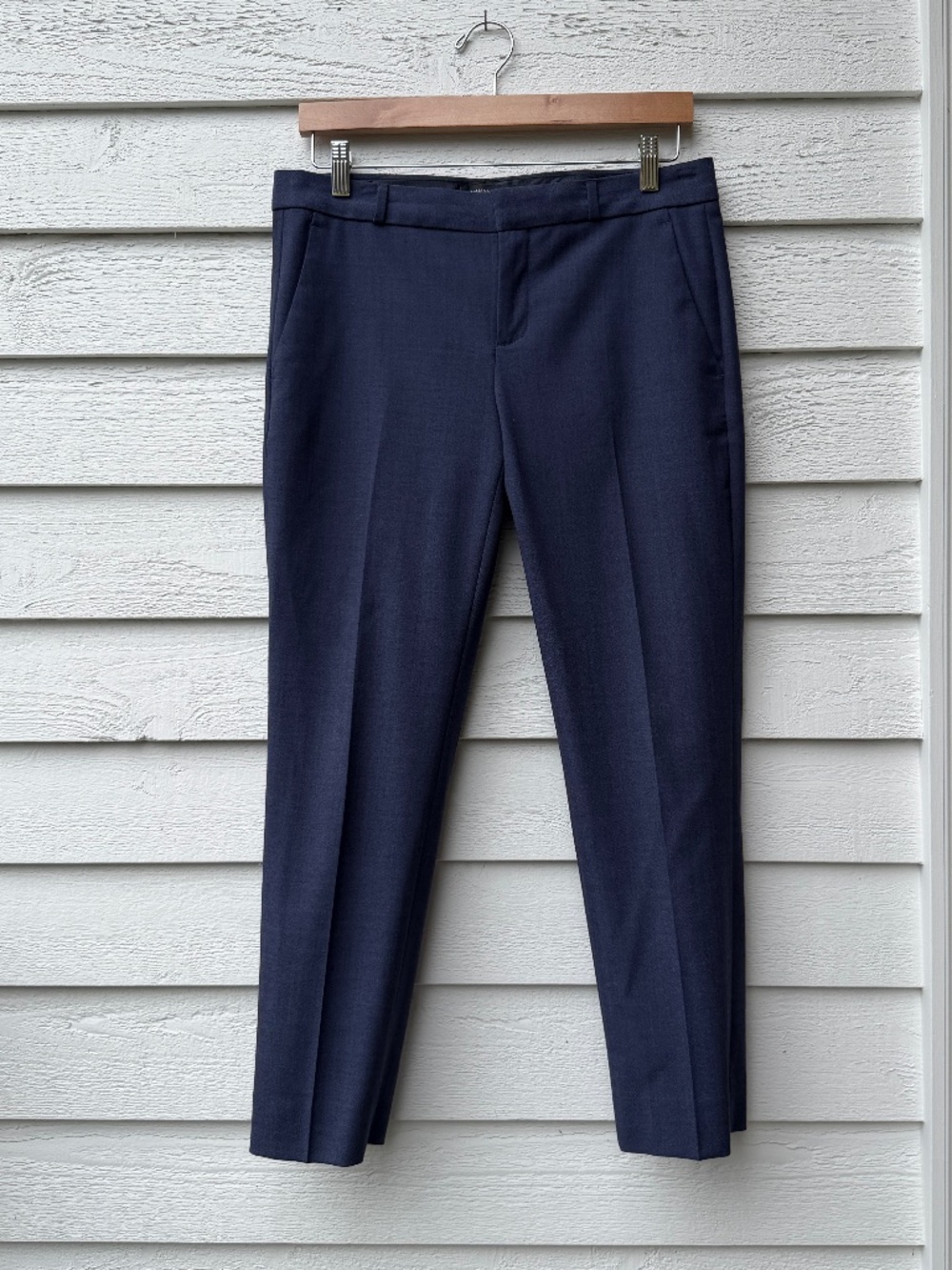 Banana Republic Navy Avery Cropped Dress Pants, Size 4